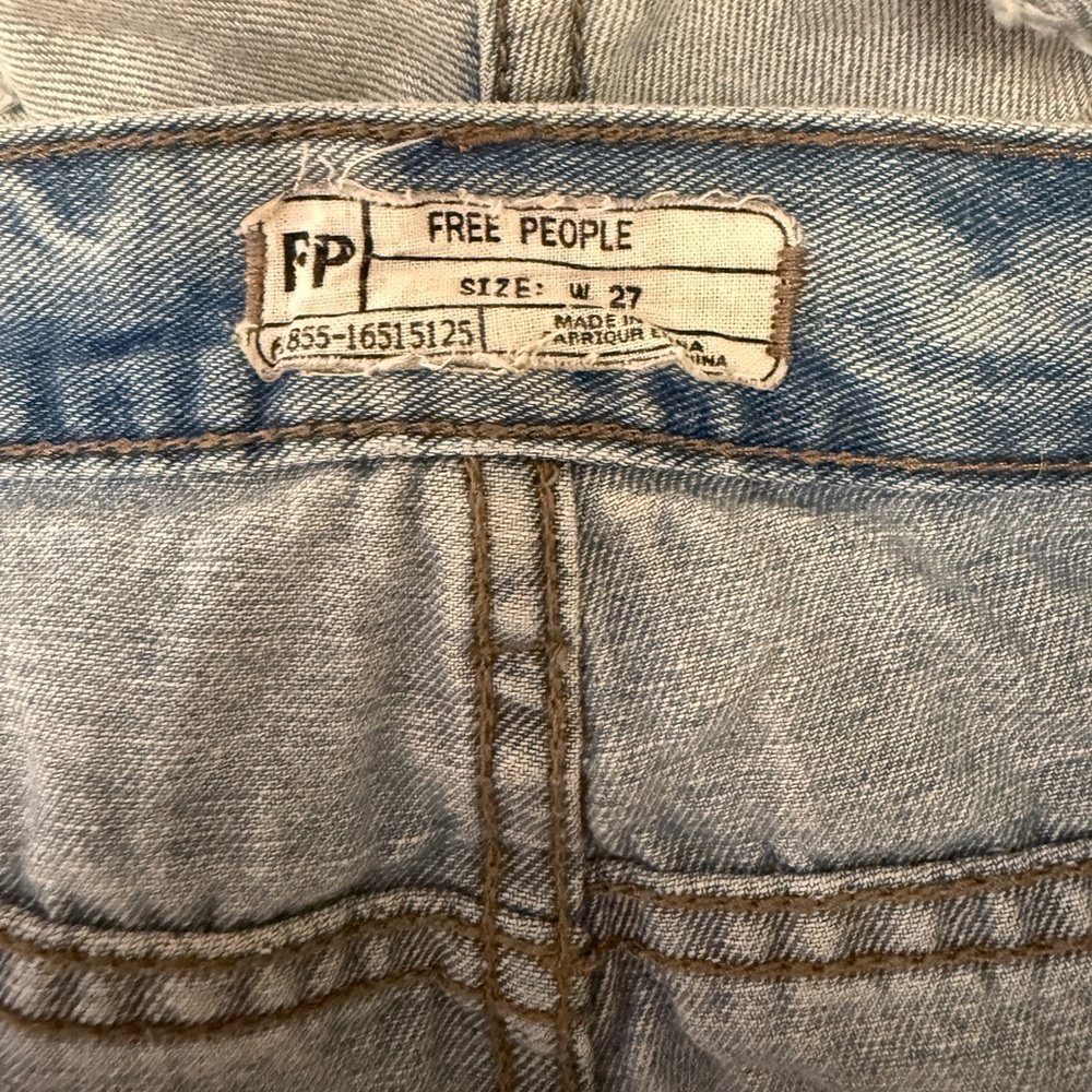 Free People Runaway Cutoff Denim Jean Distressed Shorts, Size 27 - Picture 2 of 6